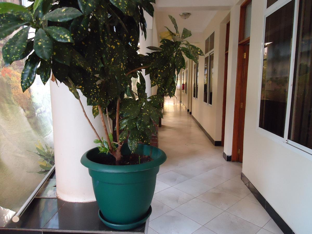 Snow View Hotel Boma la Ngombe Exteriér fotografie